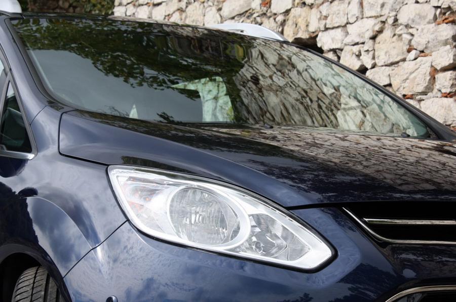  Ford Grand C-Max 2012 года  (фото 46 из 50)